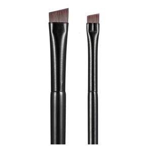Angled Eyebrow & Eyeliner Brush Duo in Black